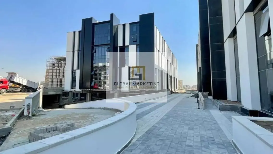 Office 190m for Rent in Hyde Park Fully Finished