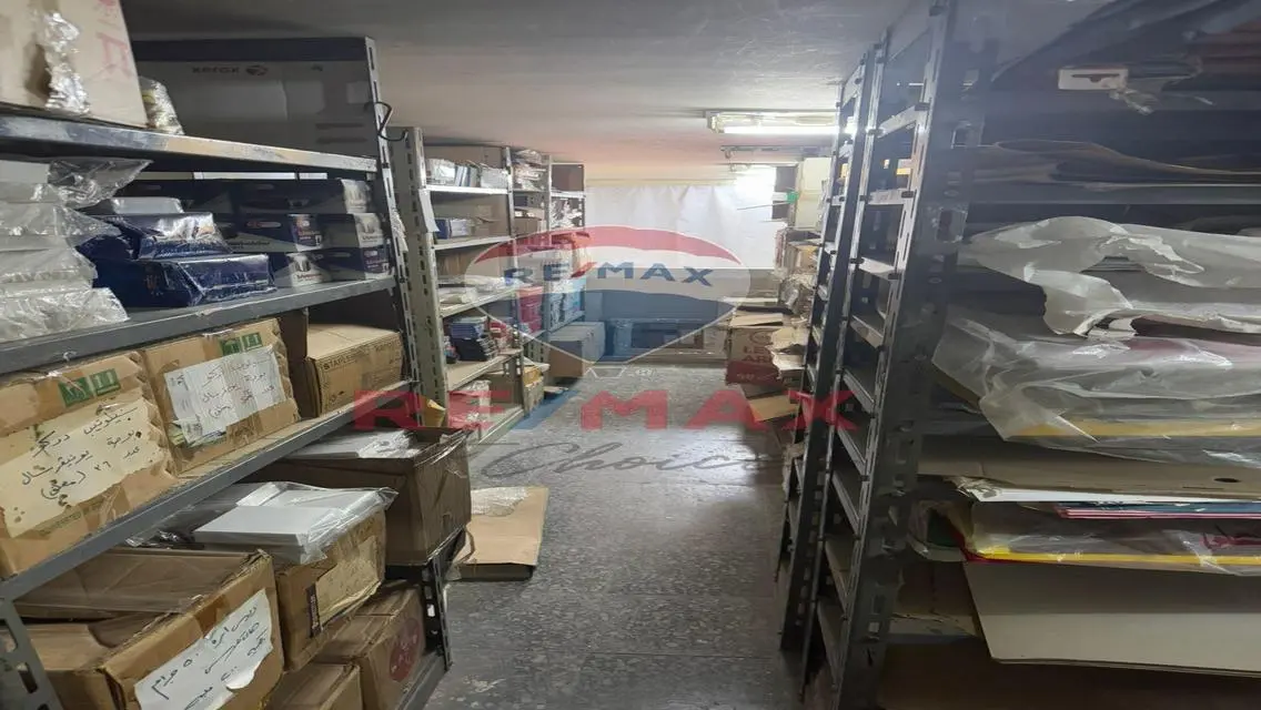 محل لقطة للبيع بأرض الجولف مصر الجديده