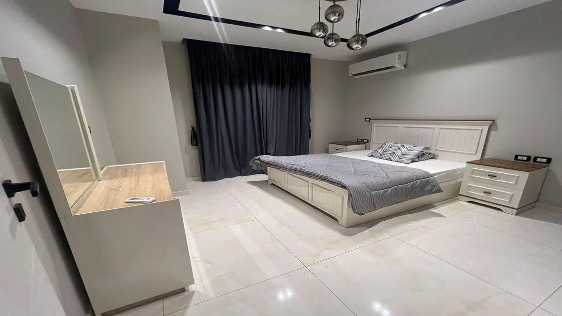 ريسيل من المالك 152م تشطيب سوبر لوكس في Courtyard