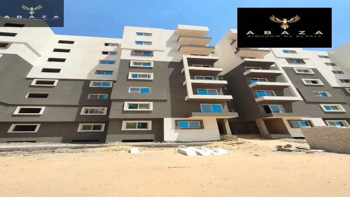 شقة مميزة للبيع في R7  العاصمو الادارية