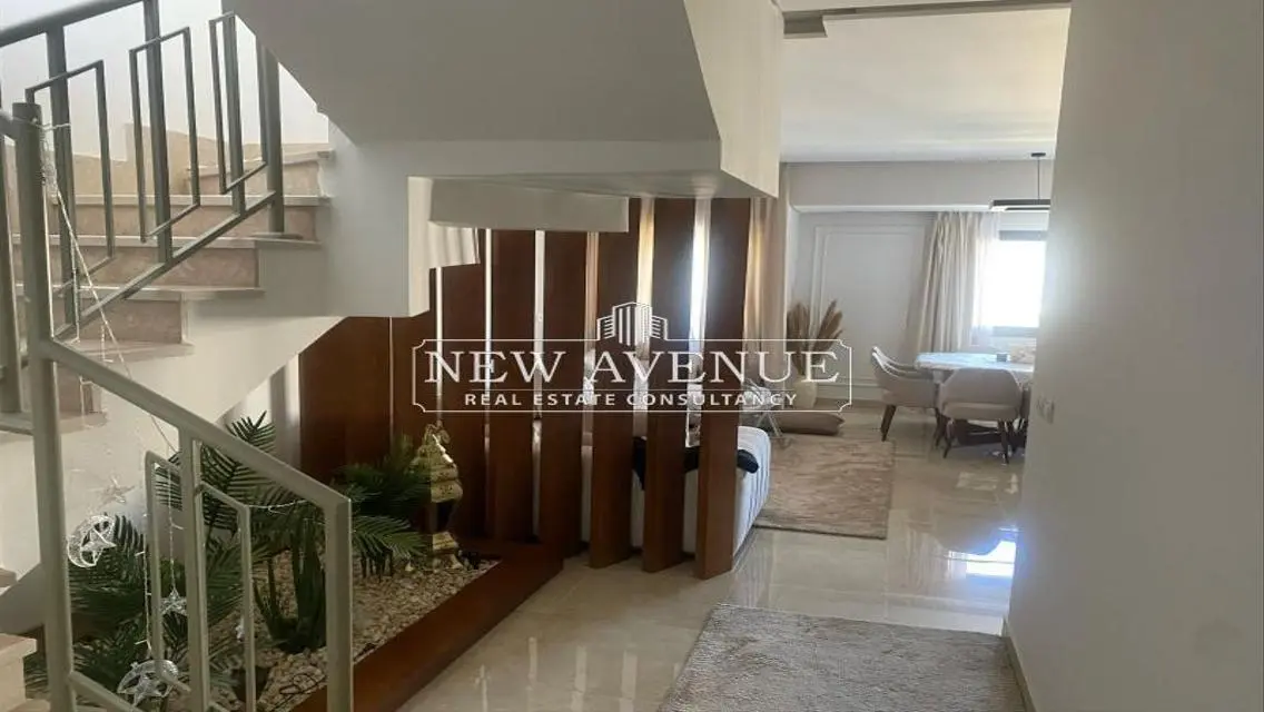 Delivered penthouse corner fully finished in fifth square