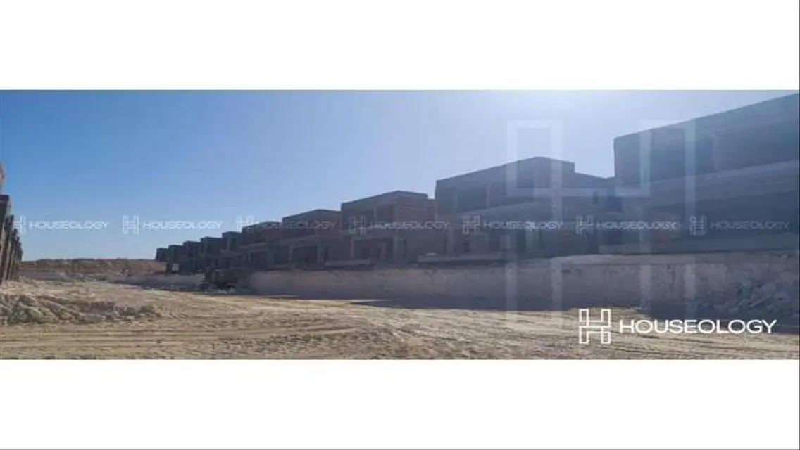 Penthouse In Azha North Coast DP 5%