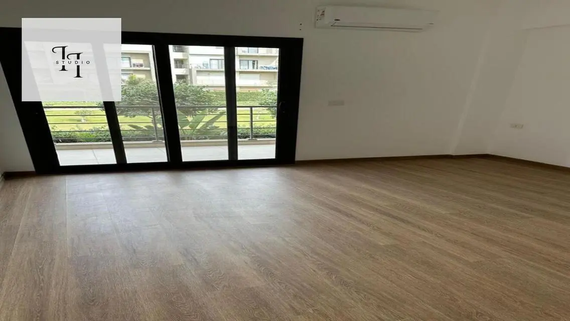 Ultra Super Lux apartment for rent in Fifth Square