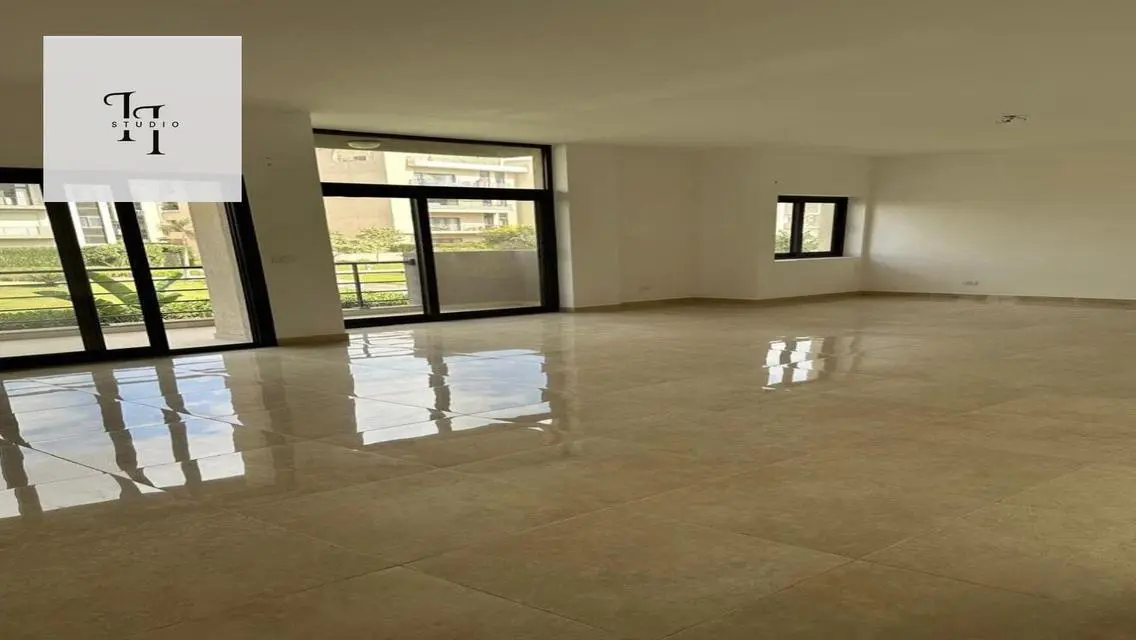 Ultra Super Lux apartment for rent in Fifth Square