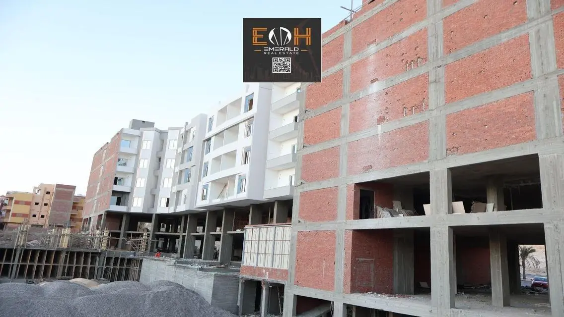 Luxury Apartment for Sale in Upscale Area