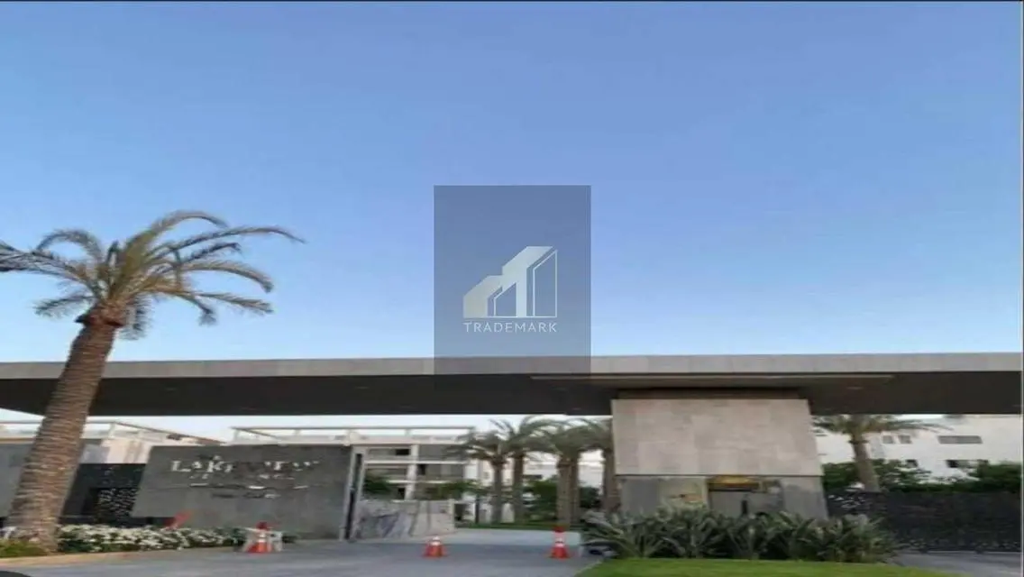 بنتهاوس للبيع في لايك فيو ريزيدنس بحرى بأقل سعر