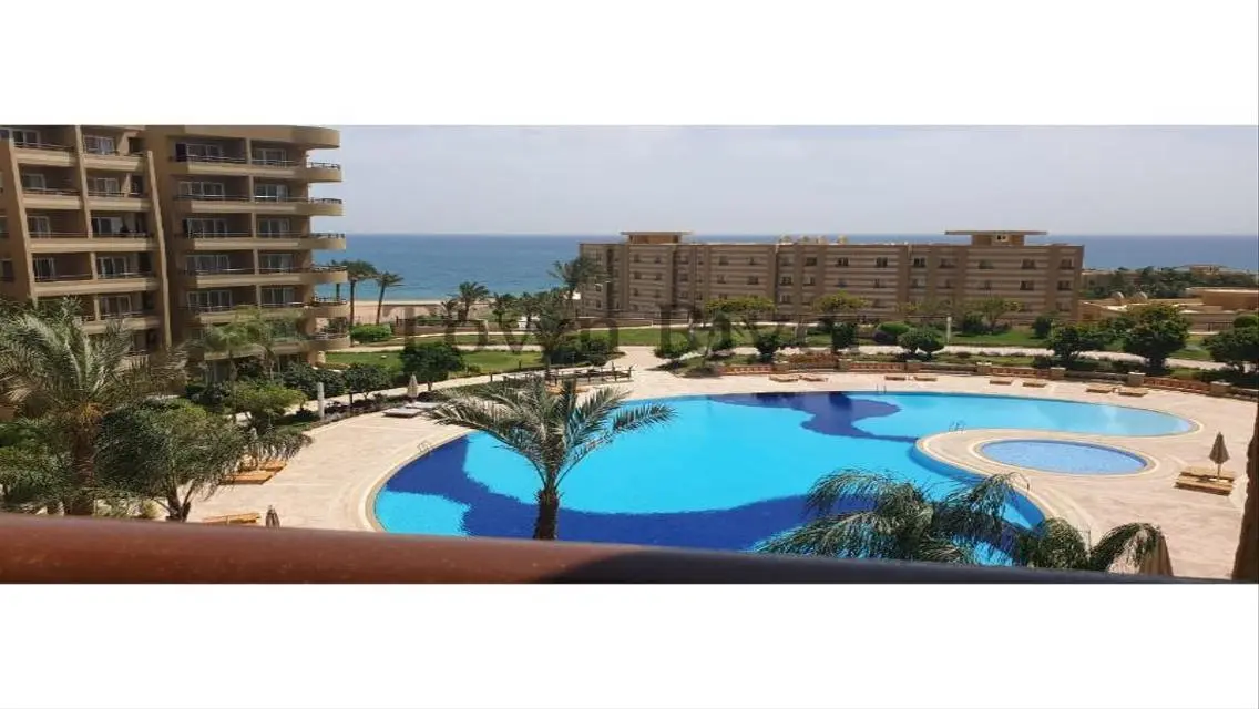 شقة فاخرة بمساحة واسعة مع إطلالة خلابة