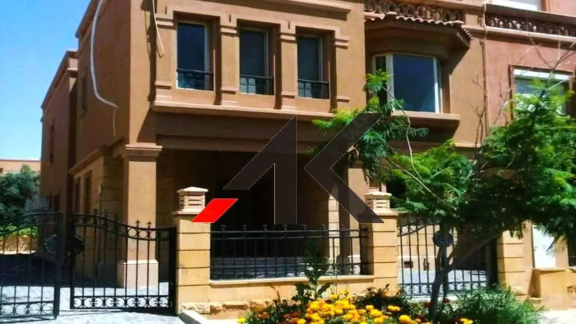 luxurious Finished Twin For Rent in Bellagio