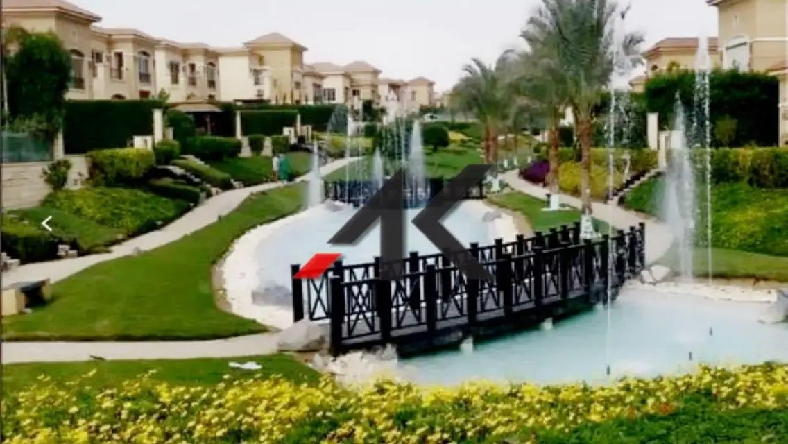 سكاي فيلا  بالتقسيط في تلال ايست - القاهرة الجديدة