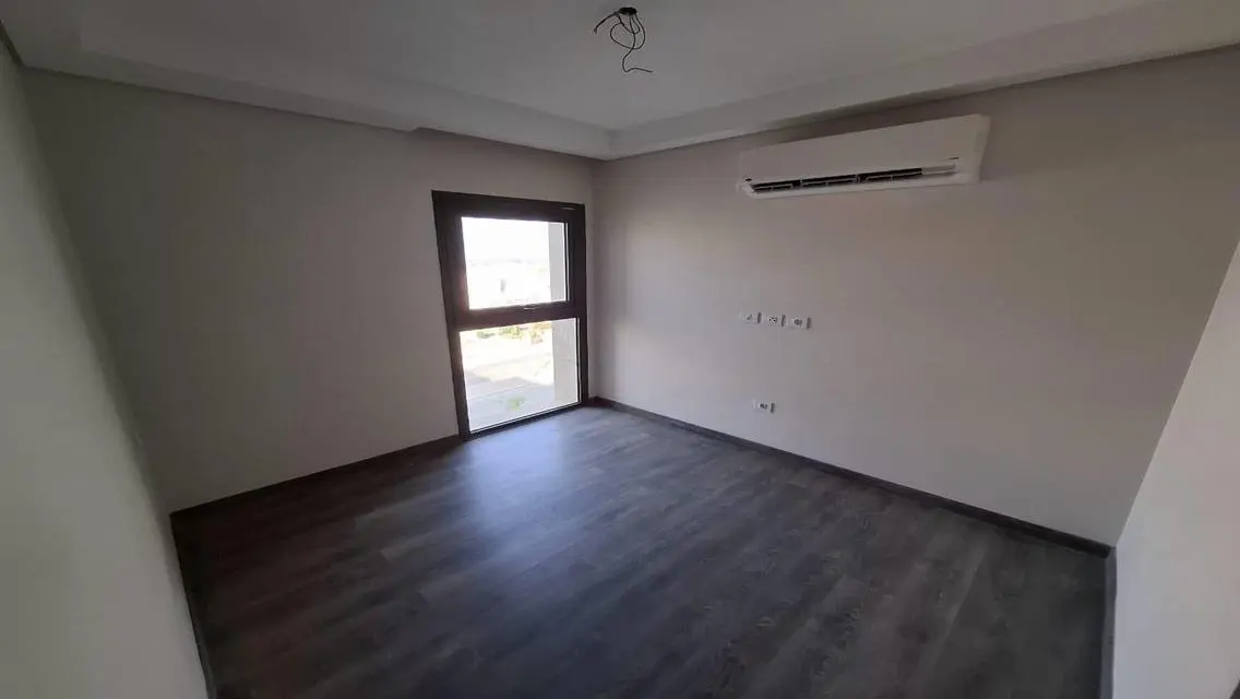apartment semi furnished in zed west