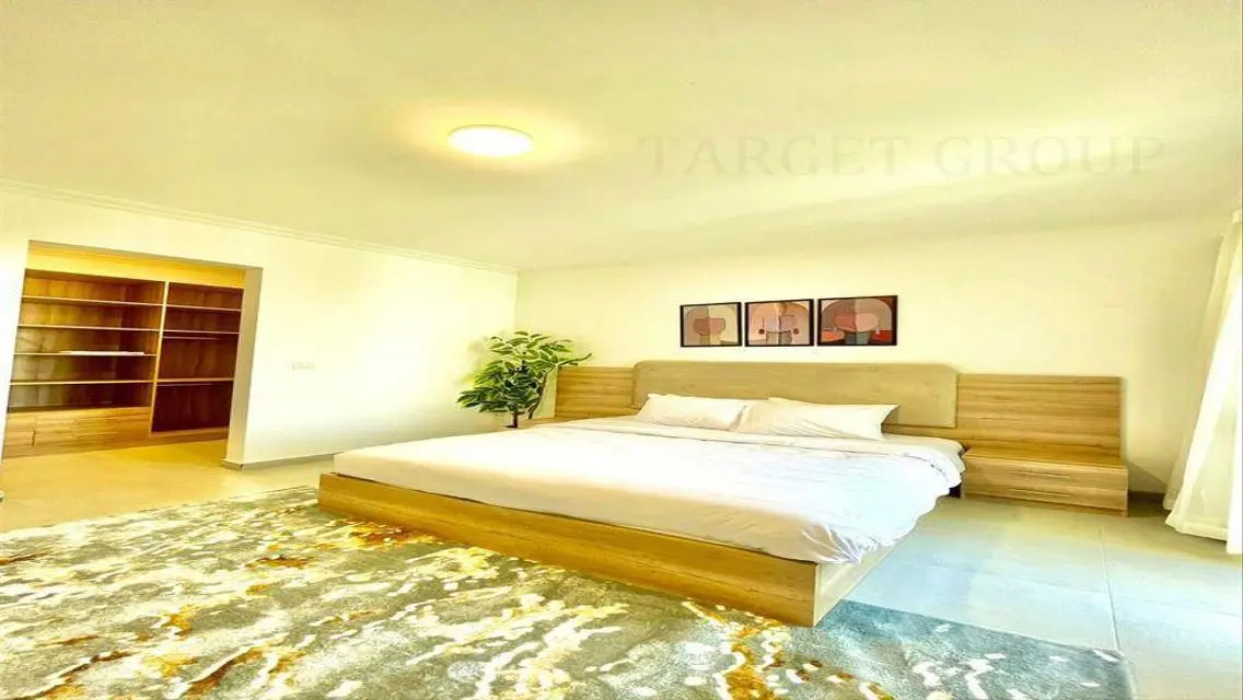 Apartment in Eastown, fully furnished, ultra moder