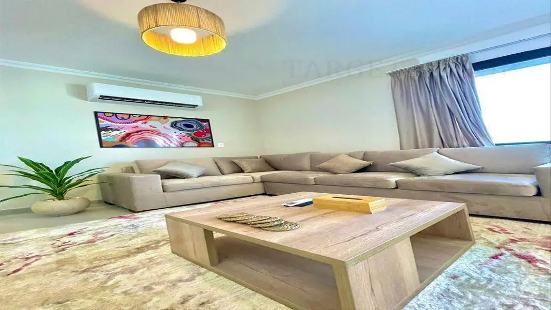 Apartment in Eastown, fully furnished, ultra moder
