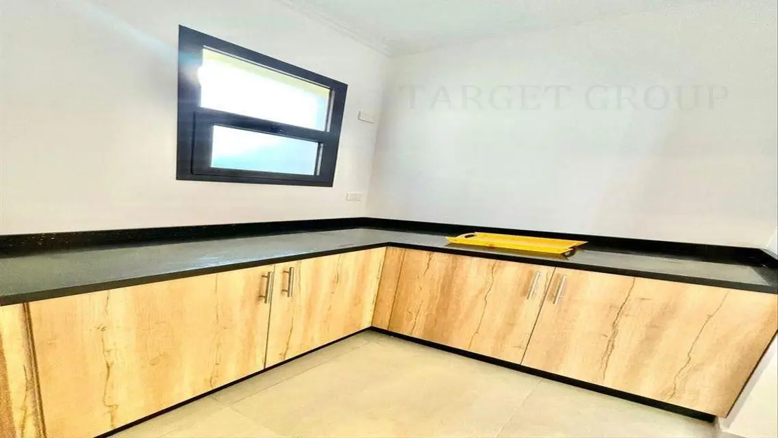 Apartment in Eastown, fully furnished, ultra moder
