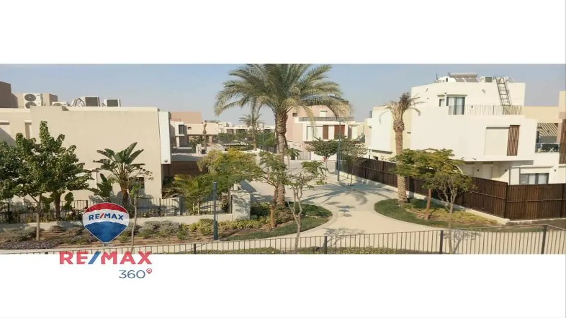 Prime location &amp; Best Priced villa in Sodic East