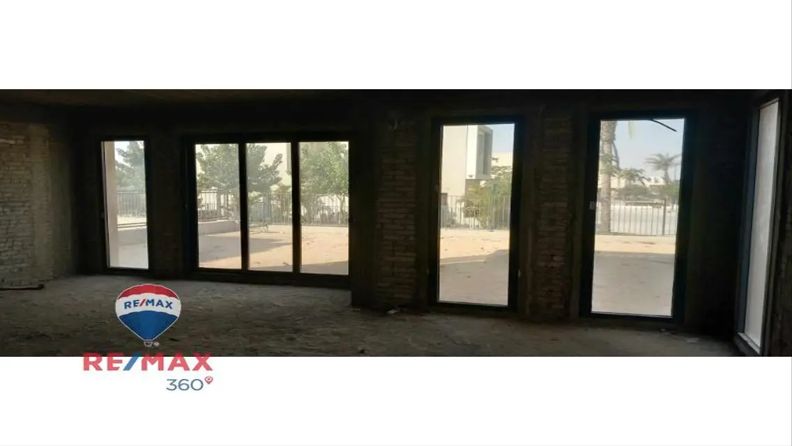 Prime location &amp; Best Priced villa in Sodic East