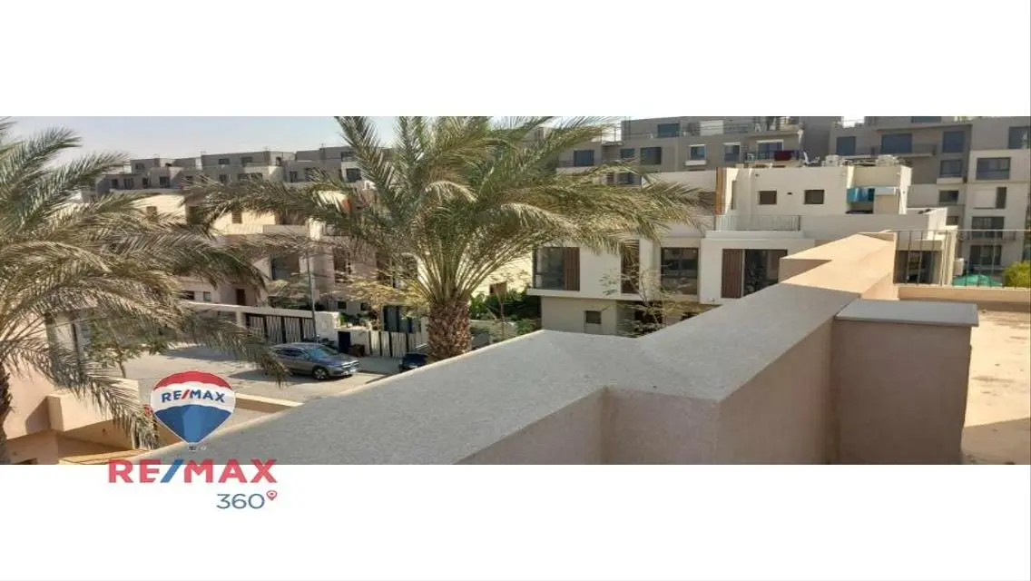 Prime location &amp; Best Priced villa in Sodic East