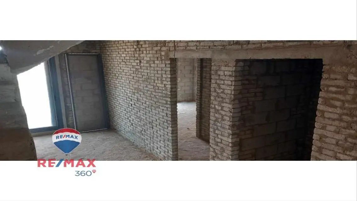 Prime location &amp; Best Priced villa in Sodic East