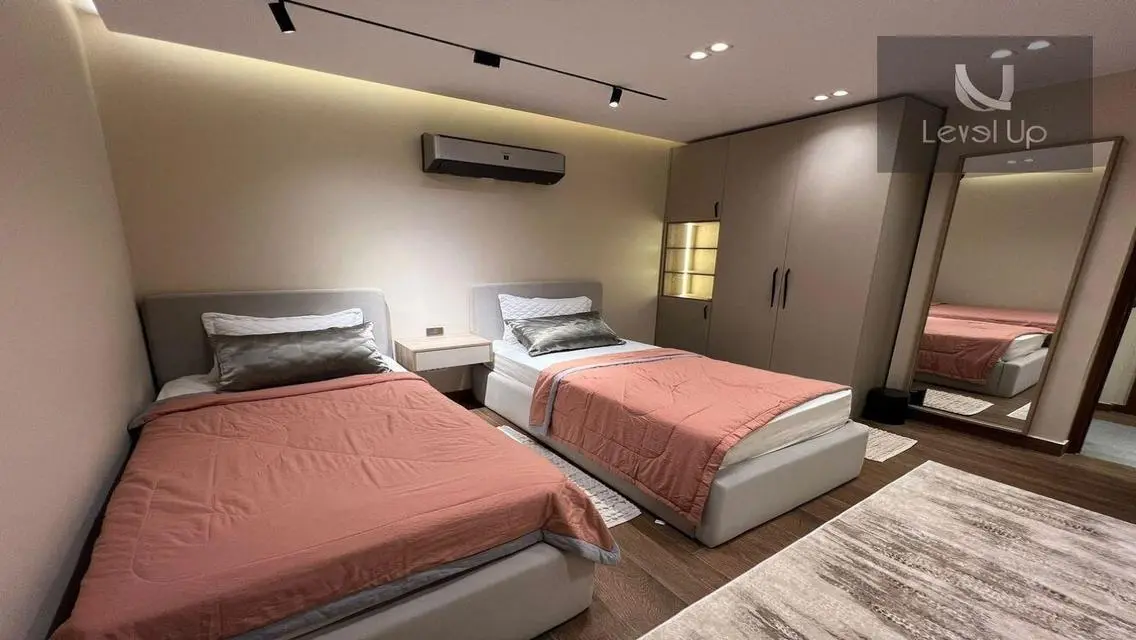 Ground floor with fully furnished garden in Stone