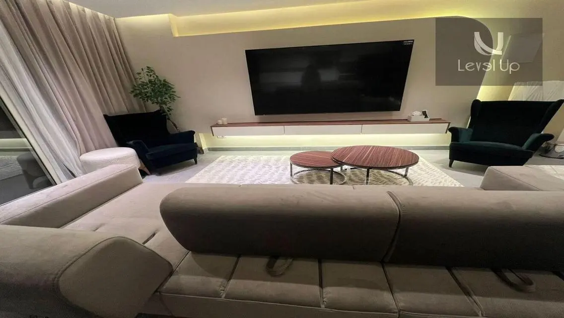 Ground floor with fully furnished garden in Stone