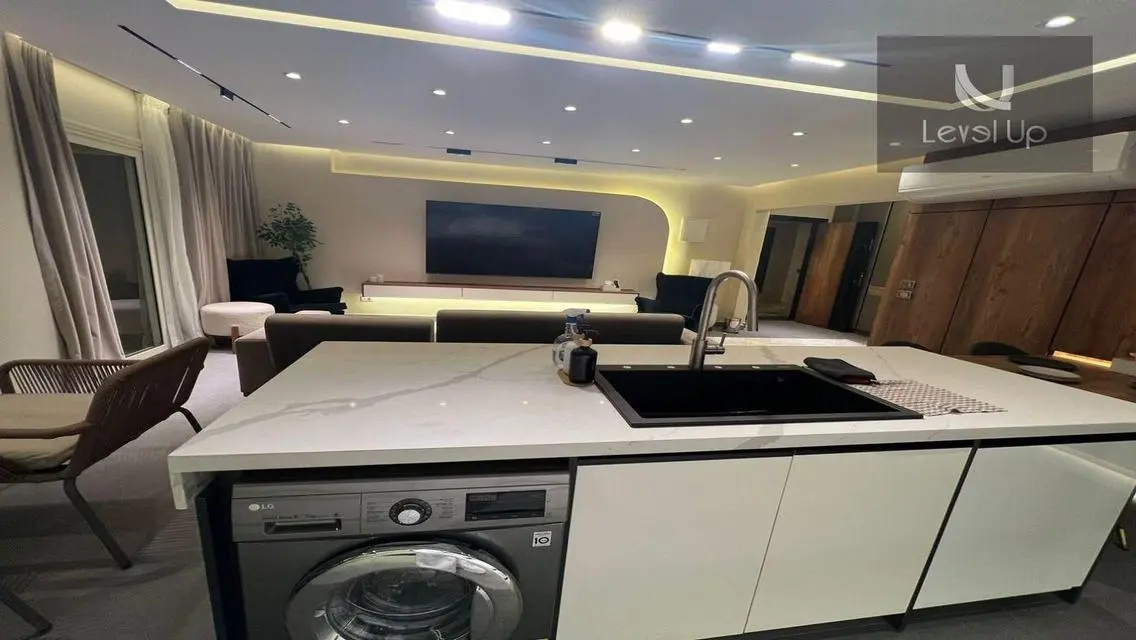 Ground floor with fully furnished garden in Stone
