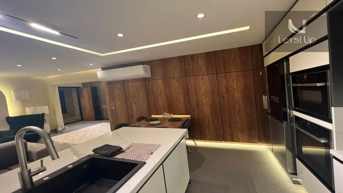 Ground floor with fully furnished garden in Stone