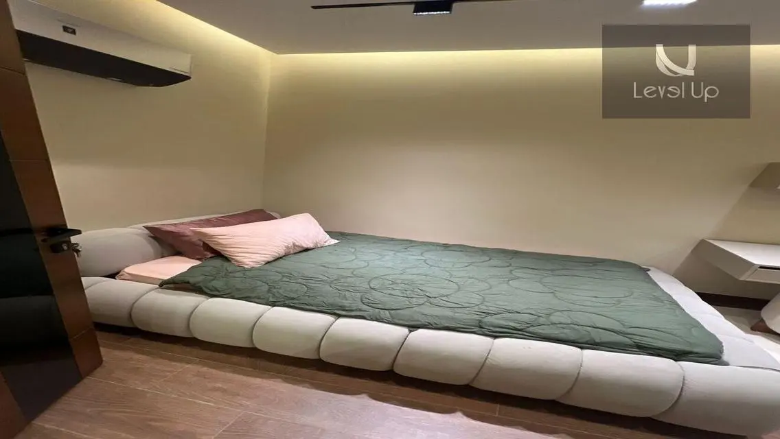 Ground floor with fully furnished garden in Stone