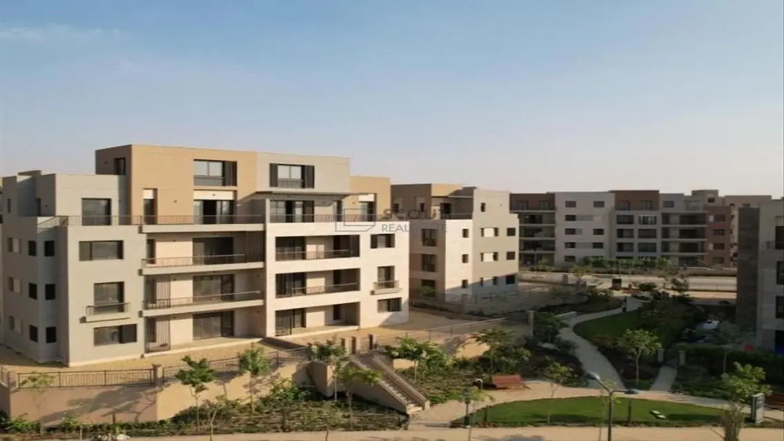 بنتهاوس متشطب بالكامل بتسليم فوري في ديستريكت 5