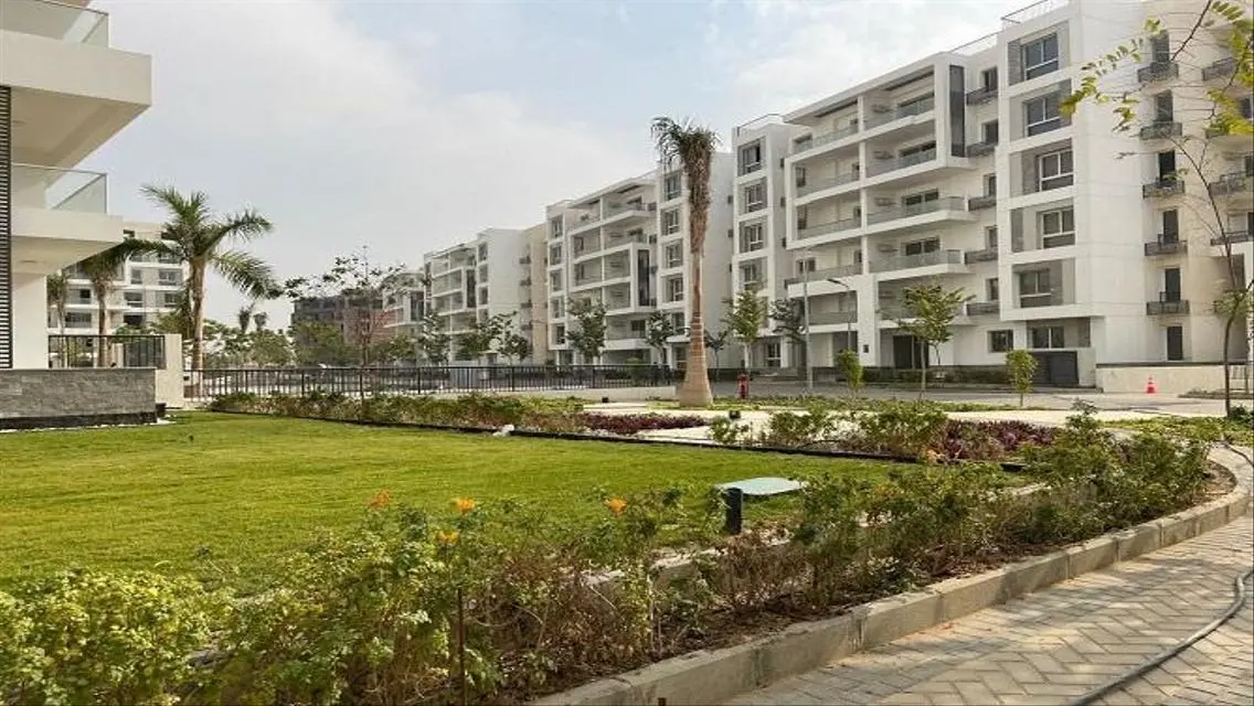 Apartment 3bed Ready To Move+Showing Over 8 Years