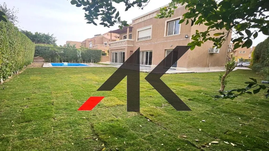 فيلا كاملة التشطيب بموقع مميز للإيجار في بيلاجيو