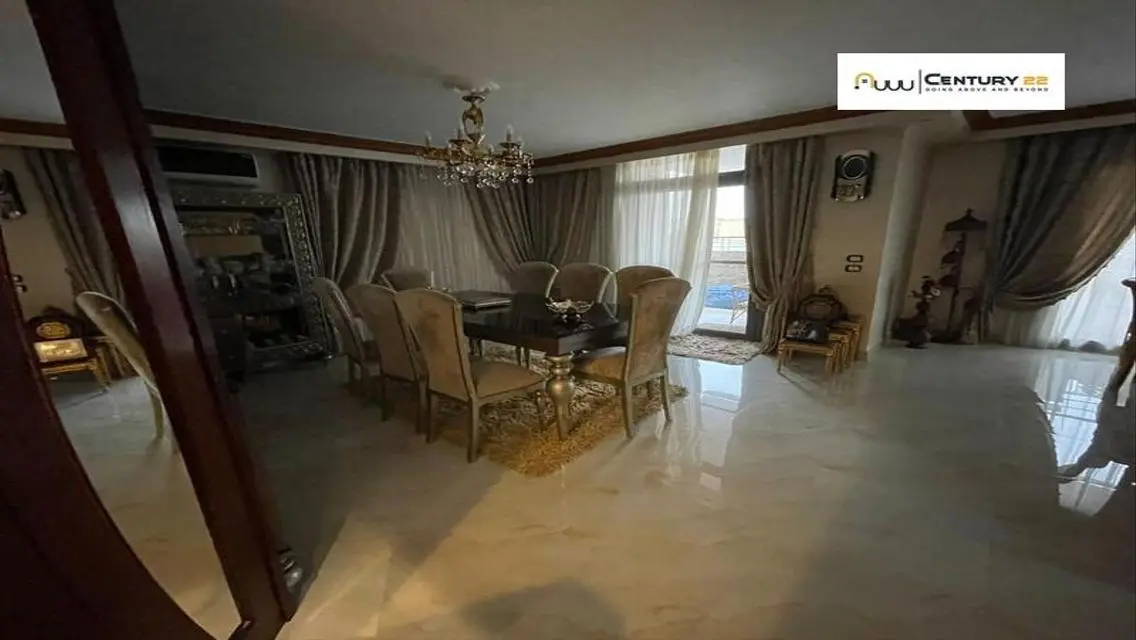 شقة  ارضى بحديقة للبيع فى كمبوند تاج سلطان متشطبة