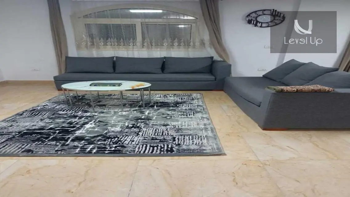 للايجار شقه 200متر مفروشه بالكامل في عمارات النرجس