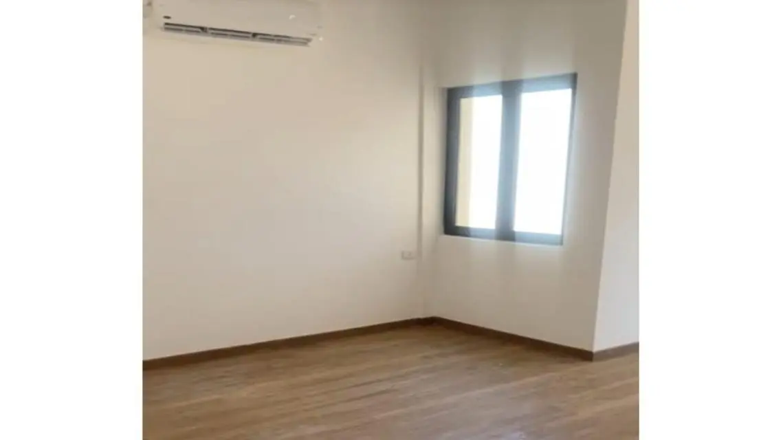 Apartment for rent in Fifth Square Al Marasem