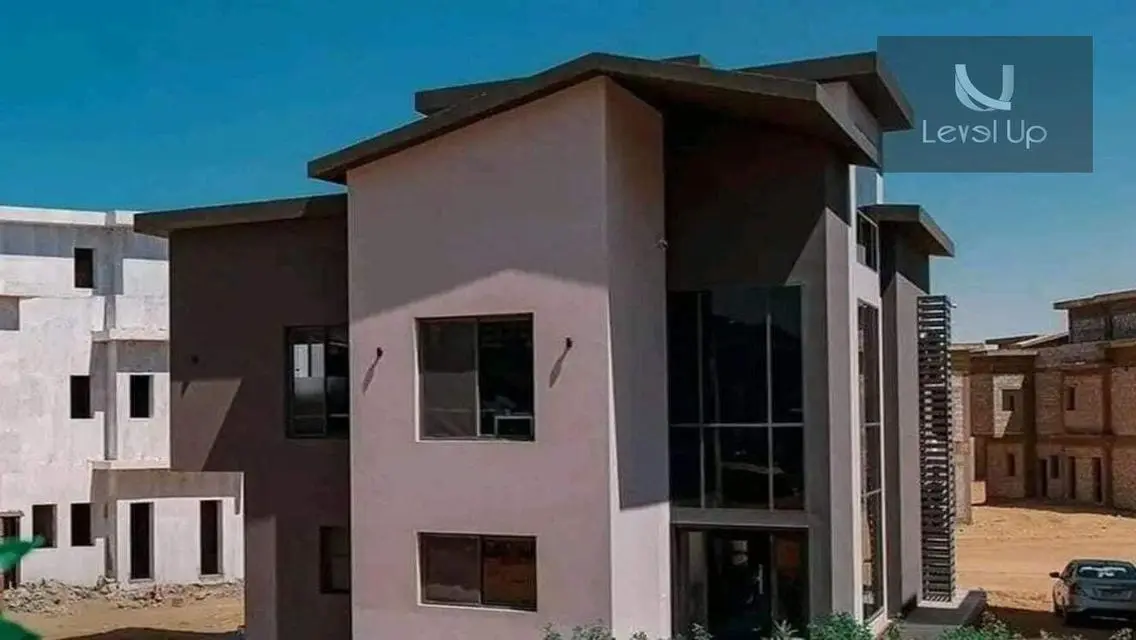 Townhouse Corner for sale in Creek Town