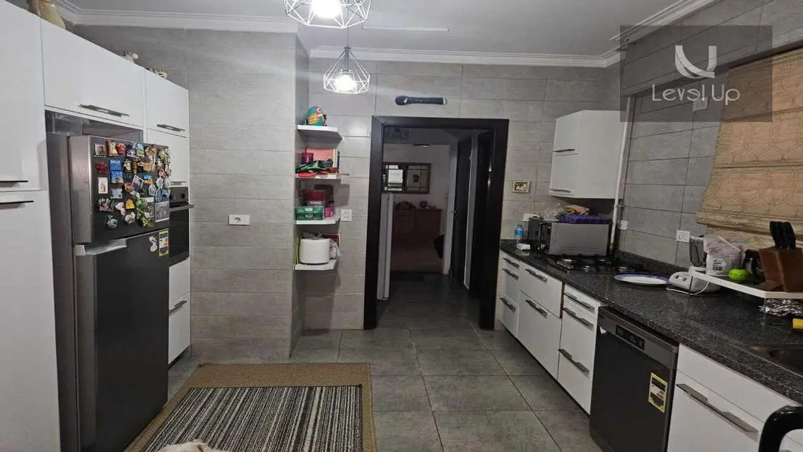 Duplex for sale with air conditioners in Eastown