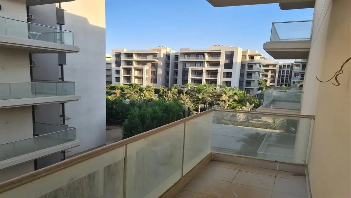 3 bedroom apartment lagoon view - ready to move