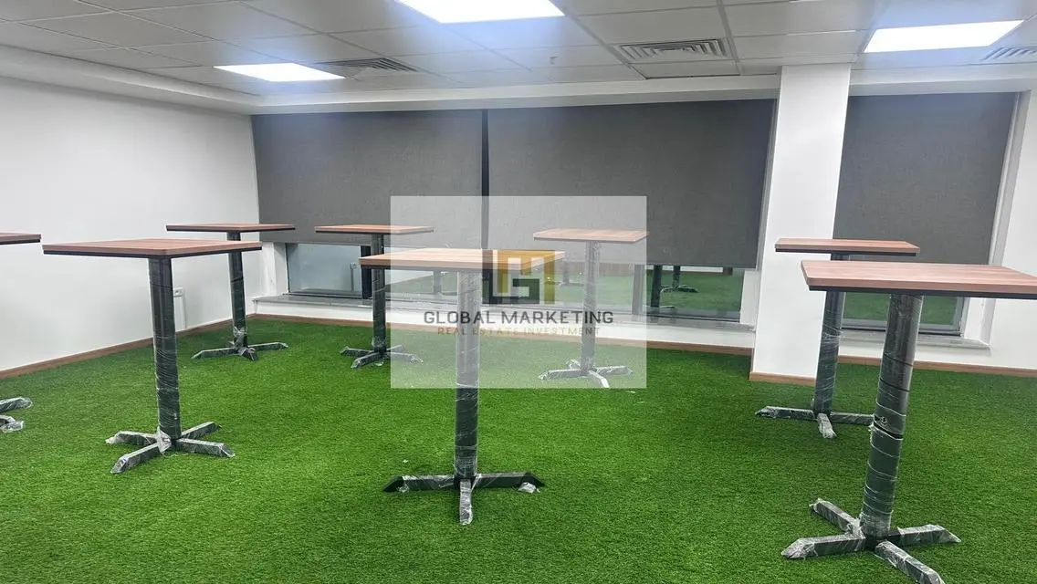Furnished office for rent 500m on North 90th Stree