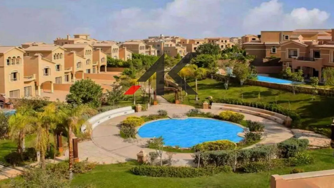 فيلا مستقلة مميزة للبيع في قطامية هيلز