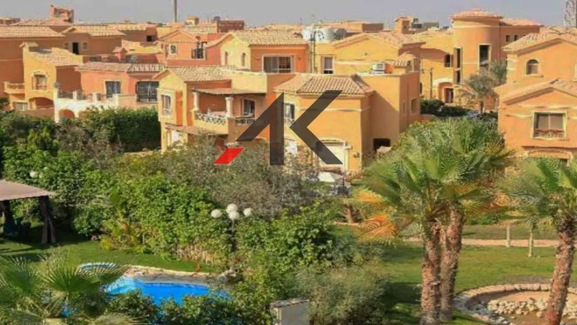 فيلا مستقلة مميزة للبيع في قطامية هيلز
