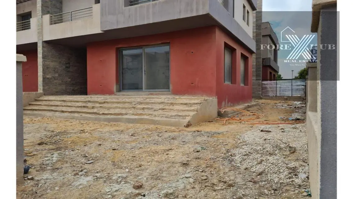 تاون هاوس مميز للبيع في كمبوند REEM RESIDENCE    .