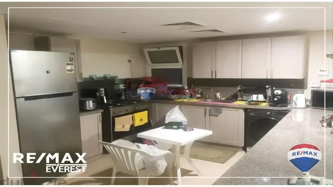 شقة بحديقة مفروشة بالكامل للايجار في نيو جيزة