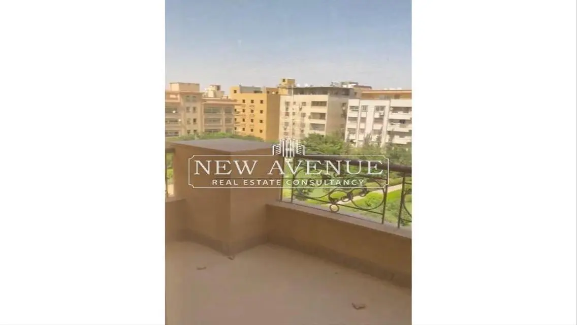 بنتهاوس استلام فوري تشطيب كامل بالتكيفات في النرجس