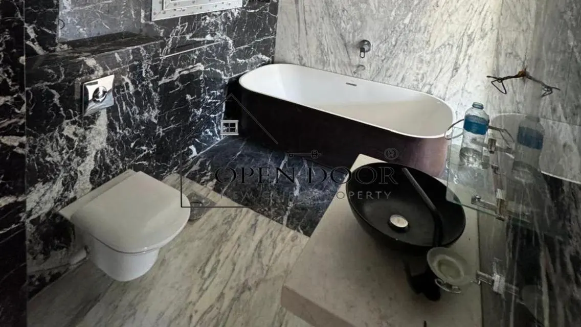 Luxury Apartment with Stunning Views for Sale
