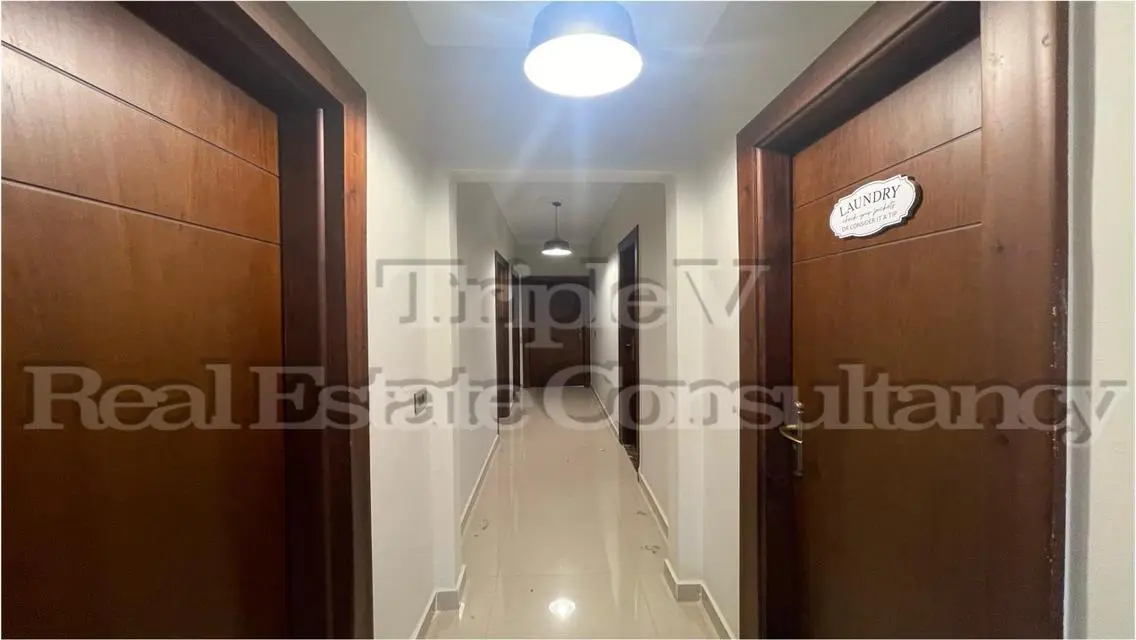 With Kitchen, Appliances And Ac&#39;s Landscape View