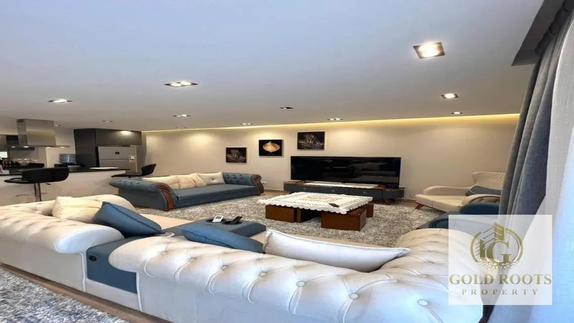 Super Lux Unfurnished in Stone Residence Compound