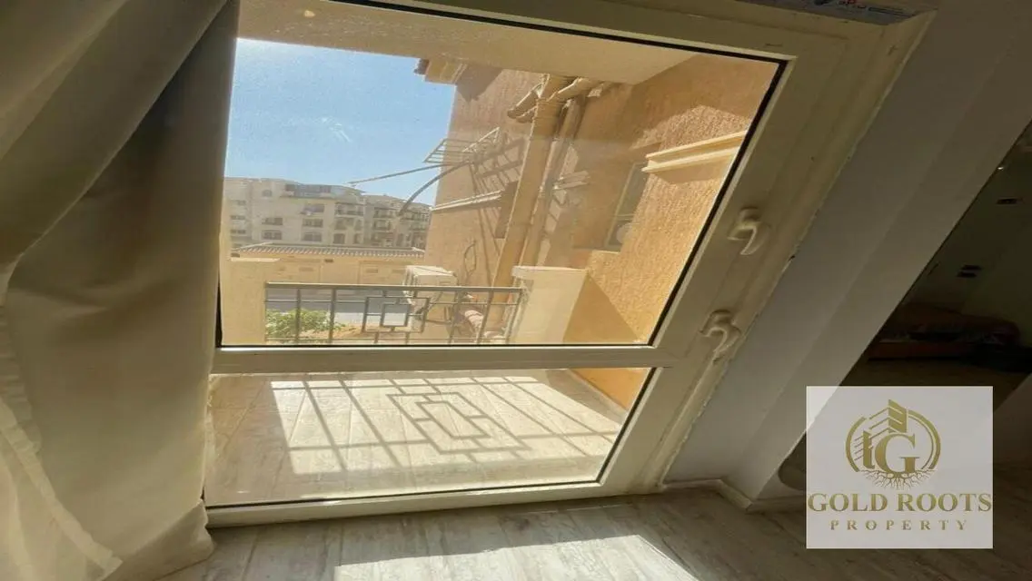 Super Lux Unfurnished in Stone Residence Compound