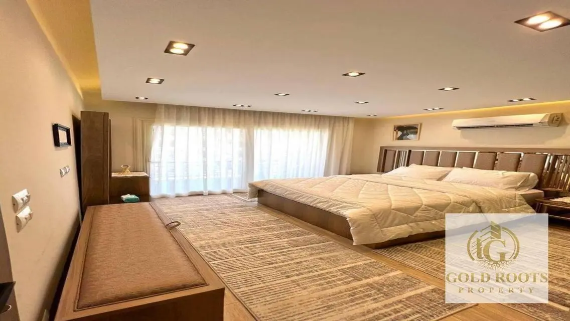 Super Lux Unfurnished in Stone Residence Compound