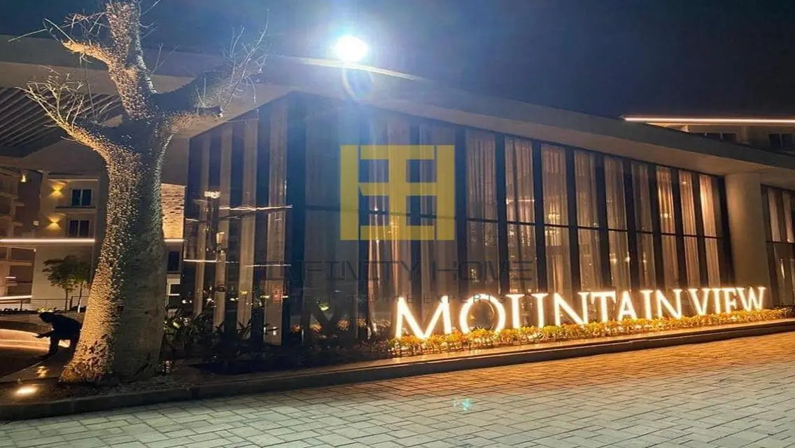 Park villa 235 m in mountain view icity new cairo