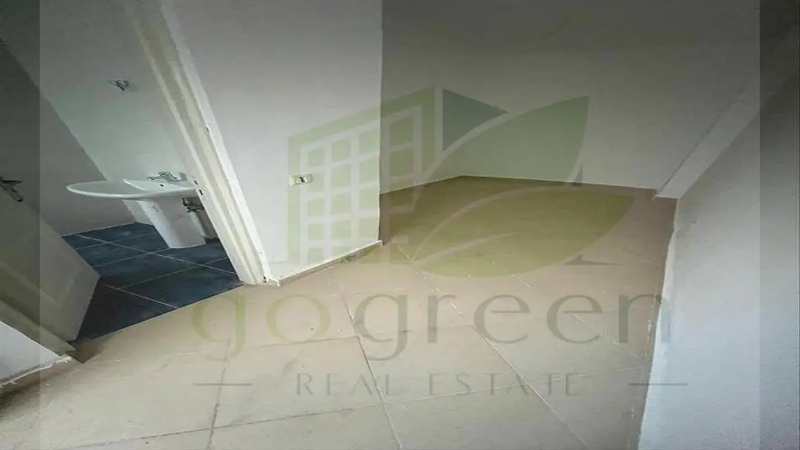 Finished villa for resale first sea row - Stella