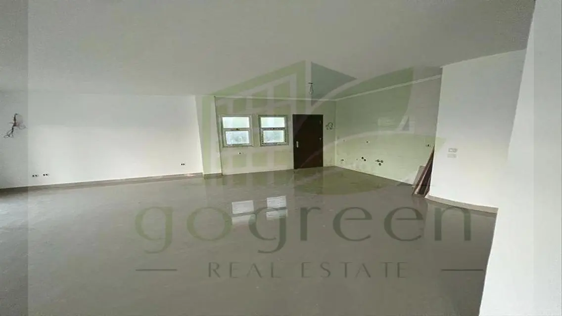 Finished villa for resale first sea row - Stella