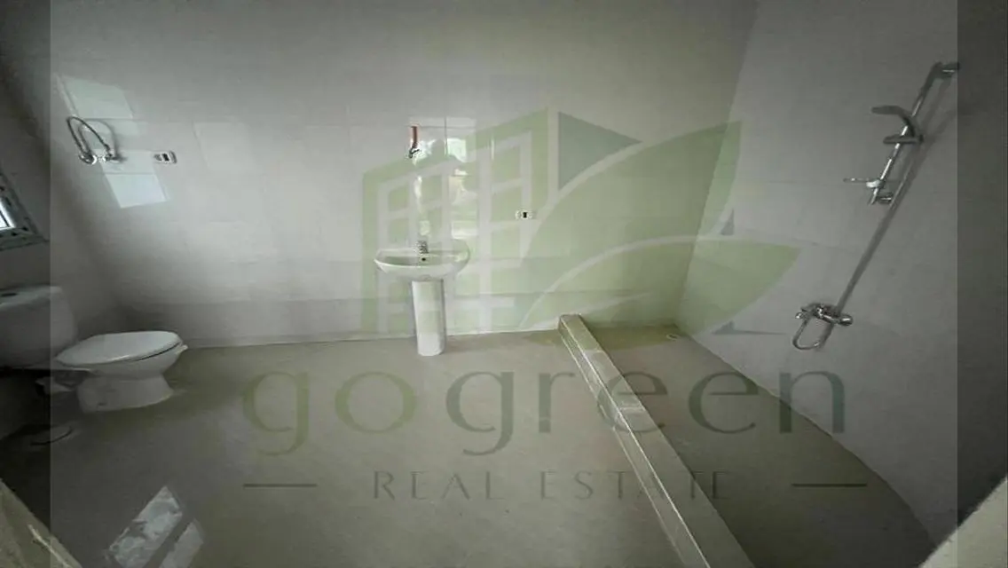 Finished villa for resale first sea row - Stella